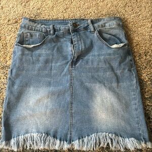Denim skirt. Size M/L. Stretch